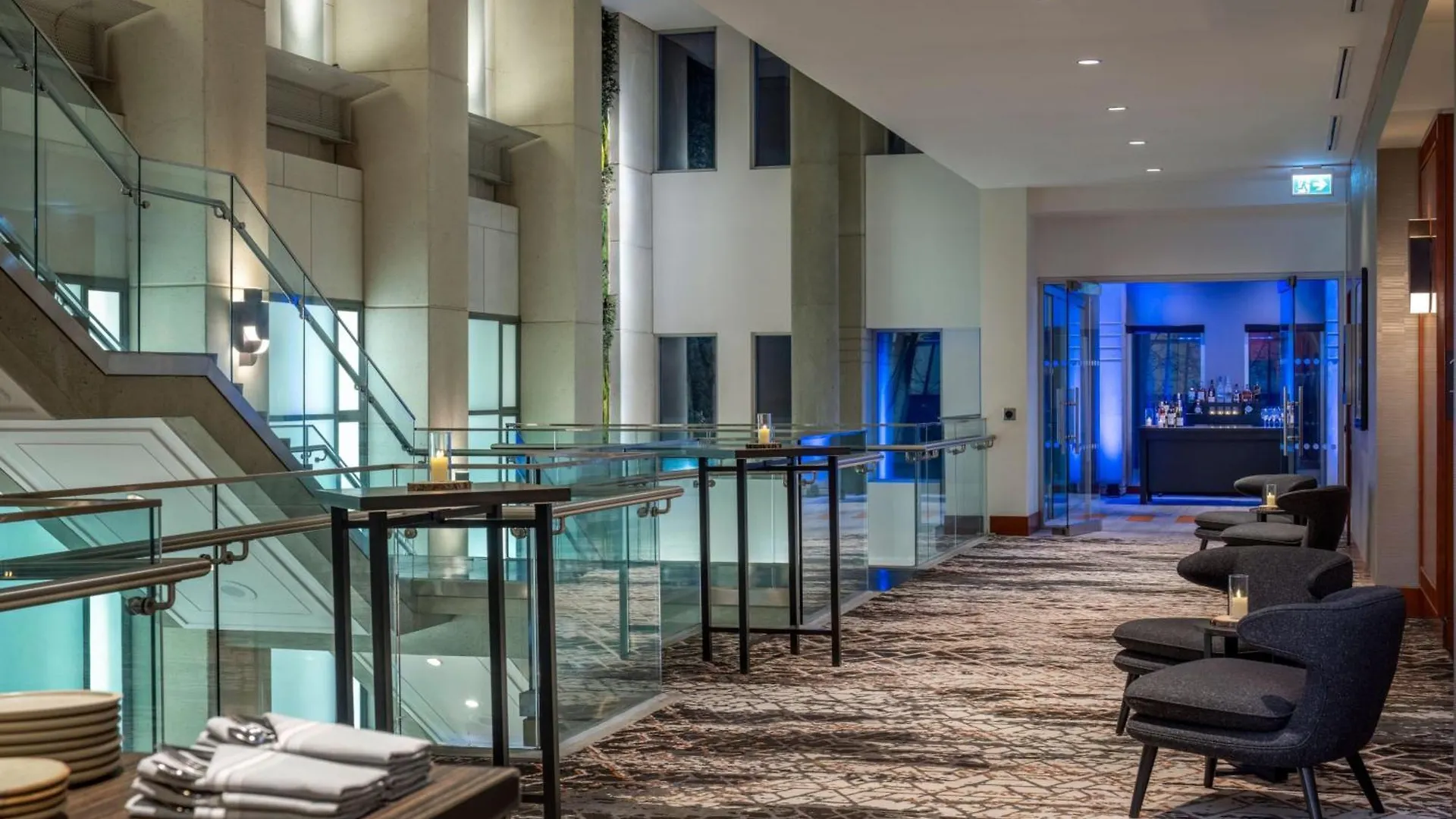 Delta Hotels By Marriott Vancouver Downtown Suites